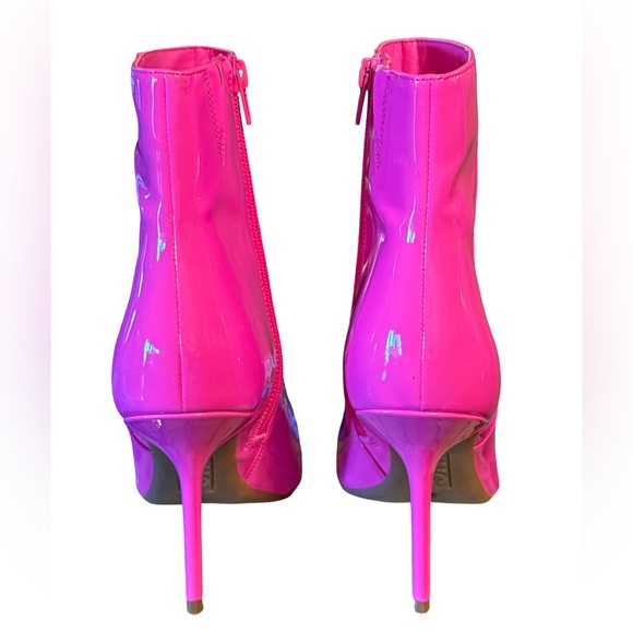INC International Concepts NWT “ Stunning Barbie “ Hot Pink Heeled Boots (SH114) - Picture 5 of 10